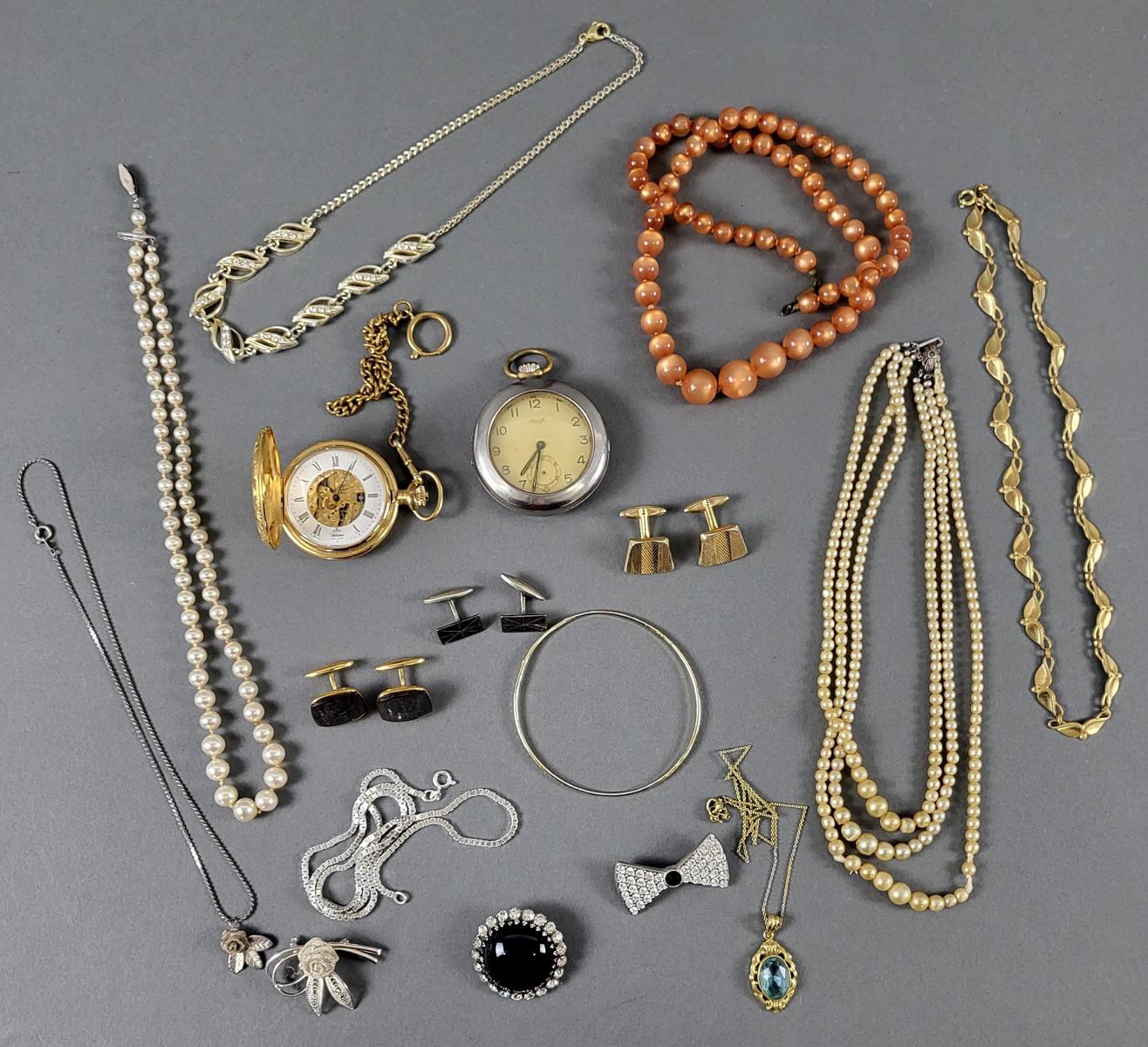 Schmucknachlass mit Uhren, Perlen- und Silberkette