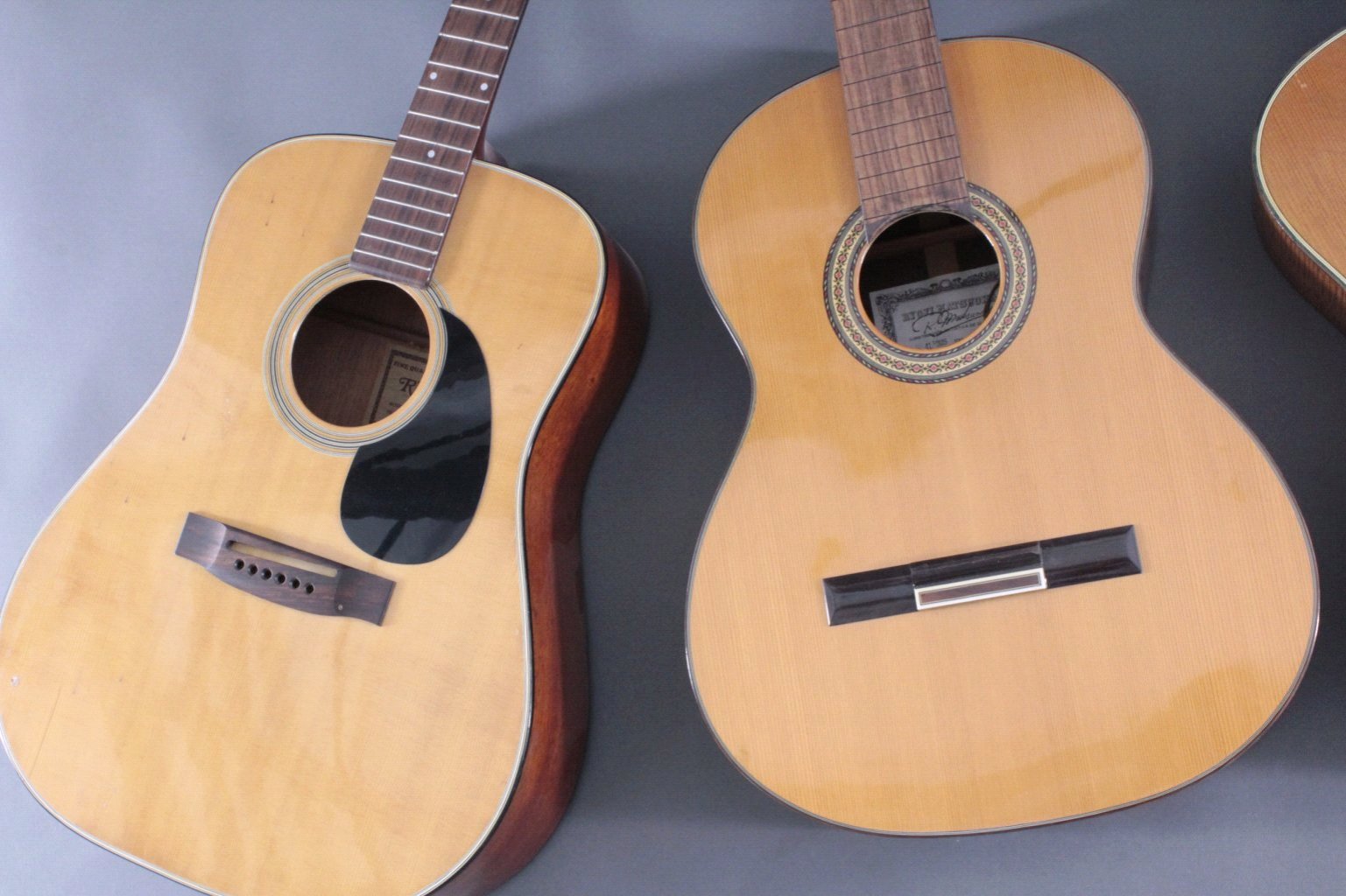 4 Gitarren | Badisches Auktionshaus