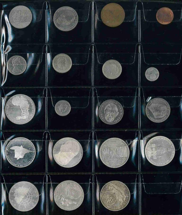 Münzsammelalbum Mit 480 Taschen – 20 Seiten, Inkl. 5 Silber-Reinigungstücher, Schwarz, 15,5x15,5x19,4 Cm