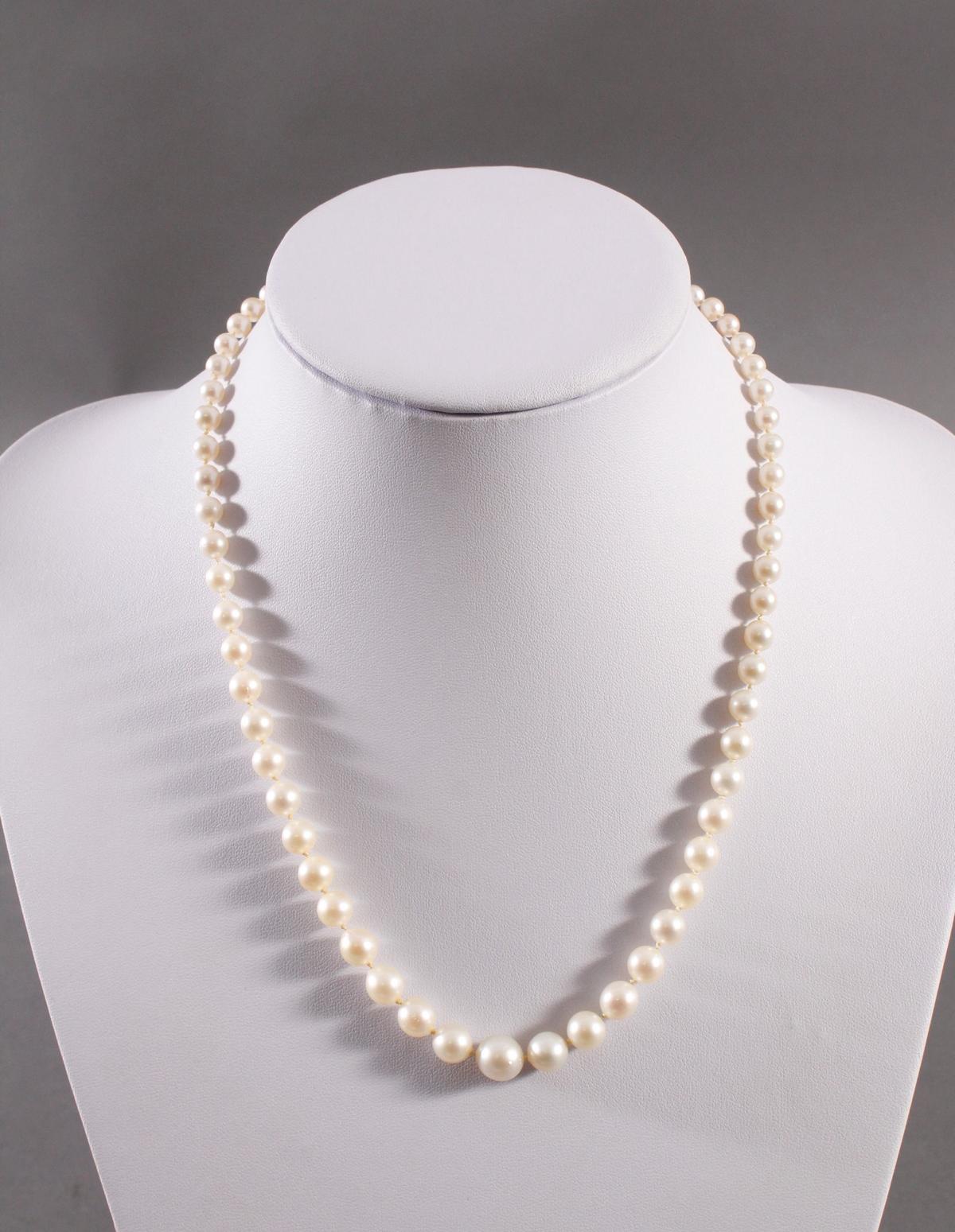 Perlenkette Badisches Auktionshaus