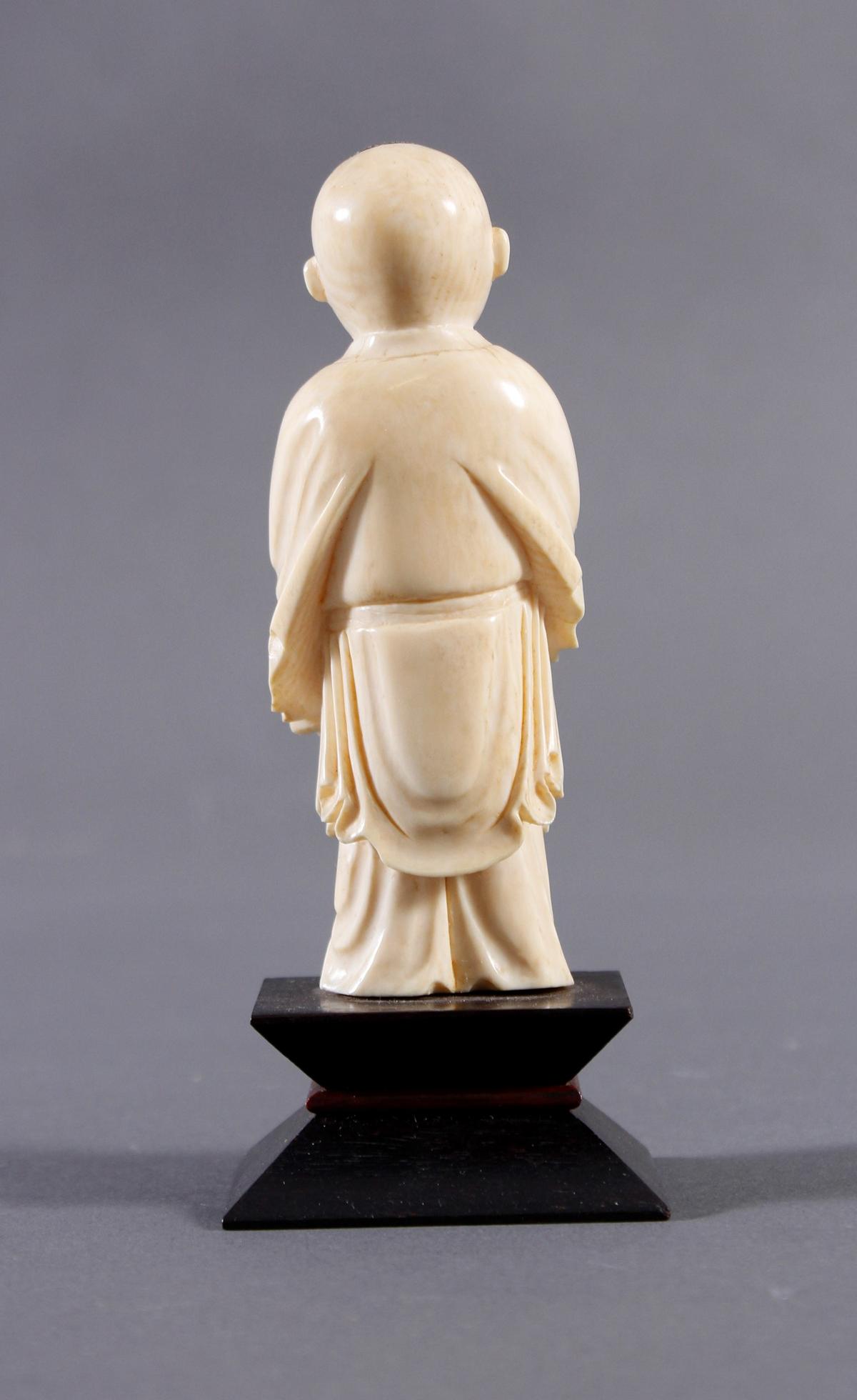 Buddha Elfenbeinoptik schöne Figur 16cm Asiatika 