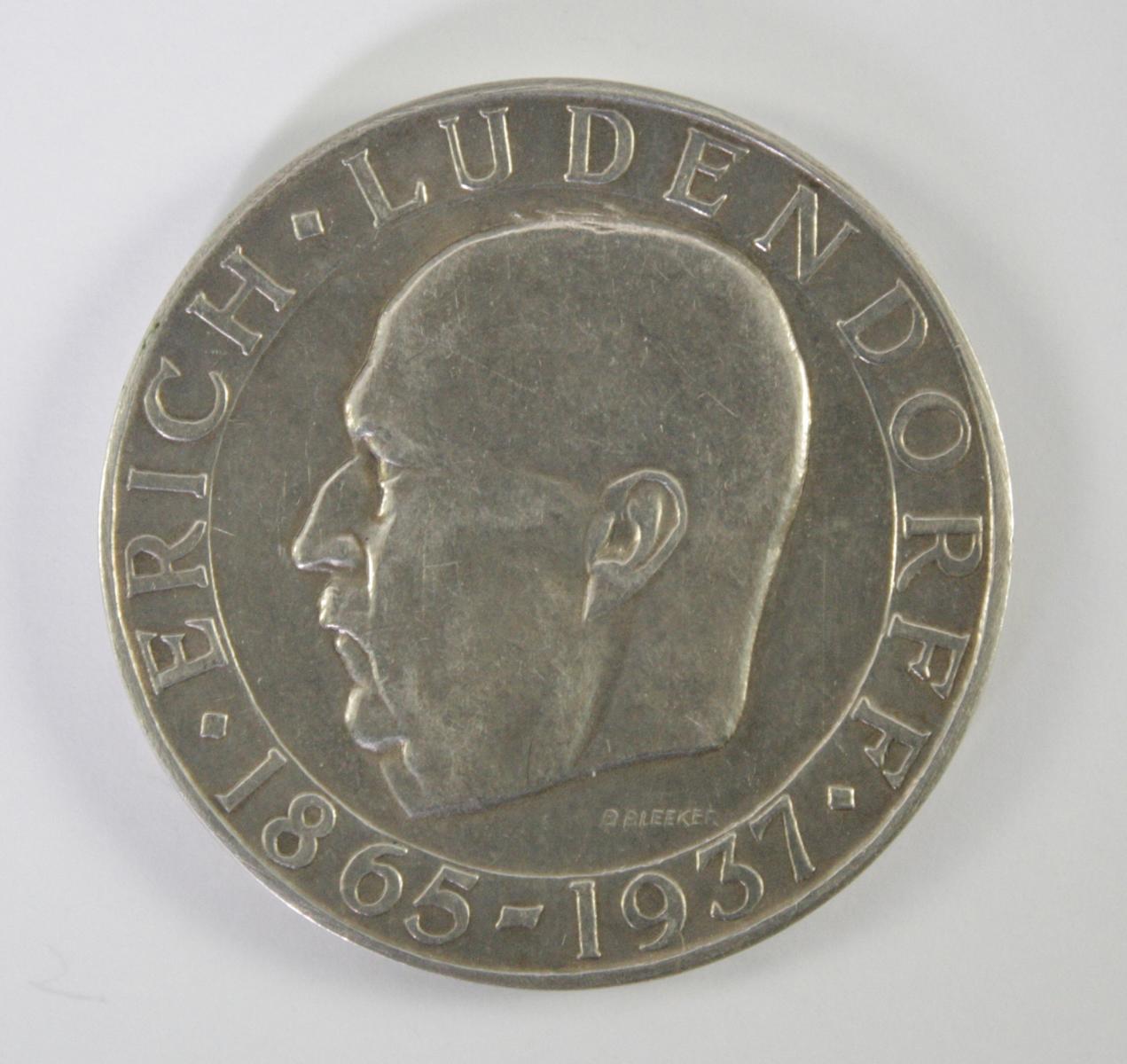 Silbermedaille Erich Ludendorff 1865 1937 Auctions Price Archive
