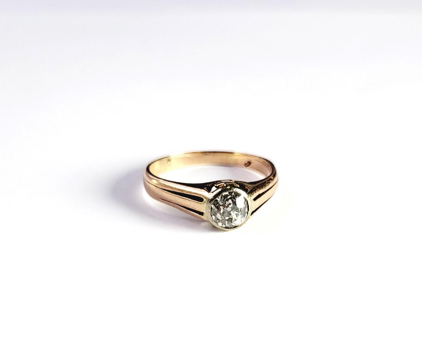 Damenring mit Diamant, 14 kt Gelbgold