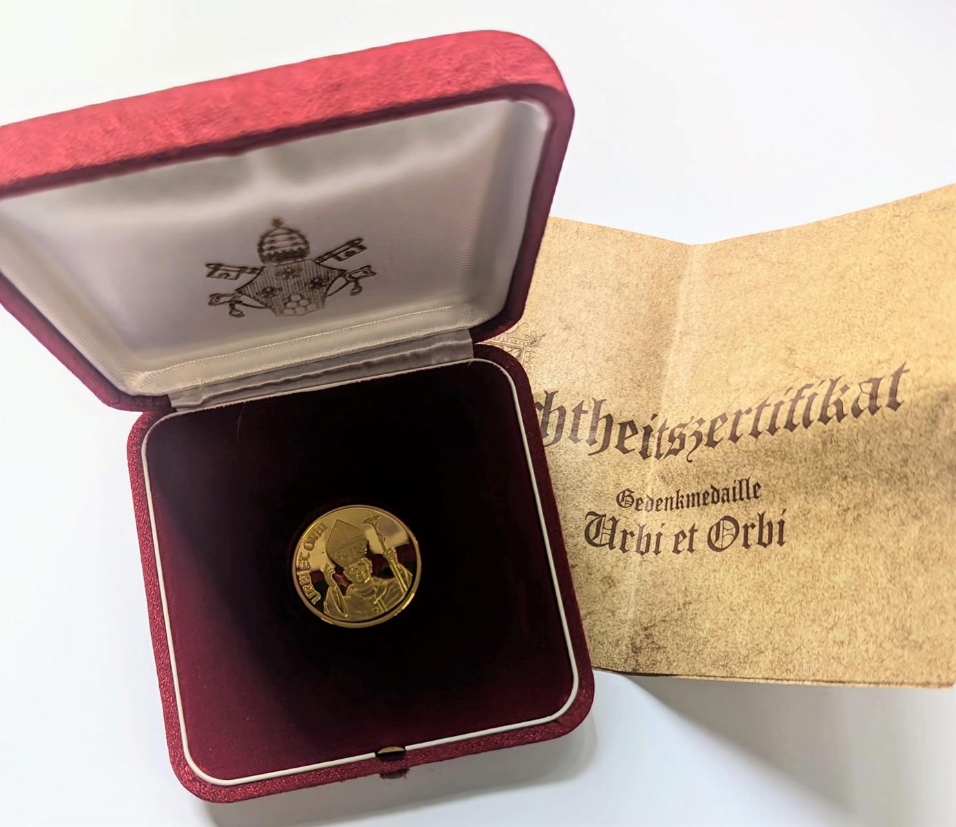 Gedenkmedaille Urbi et Orbi, 24 Karat Gelbgold