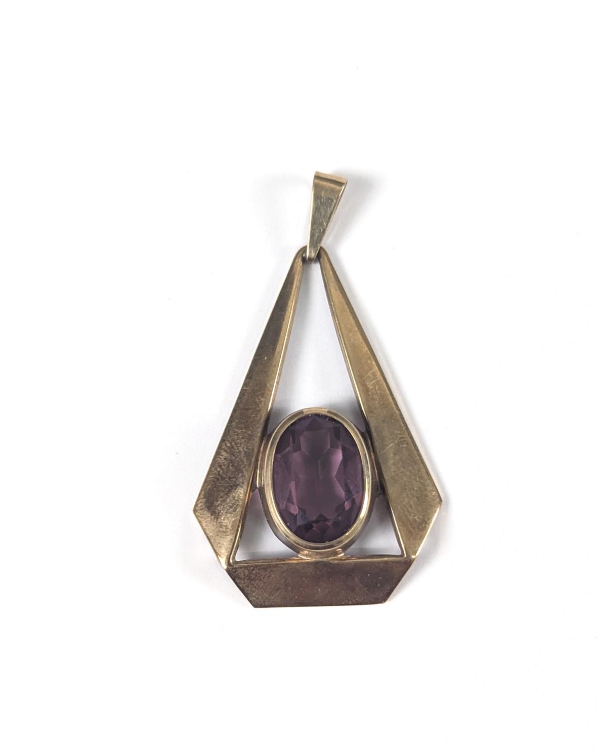 Anhänger mit Amethyst, 8 Karat Gelbgold